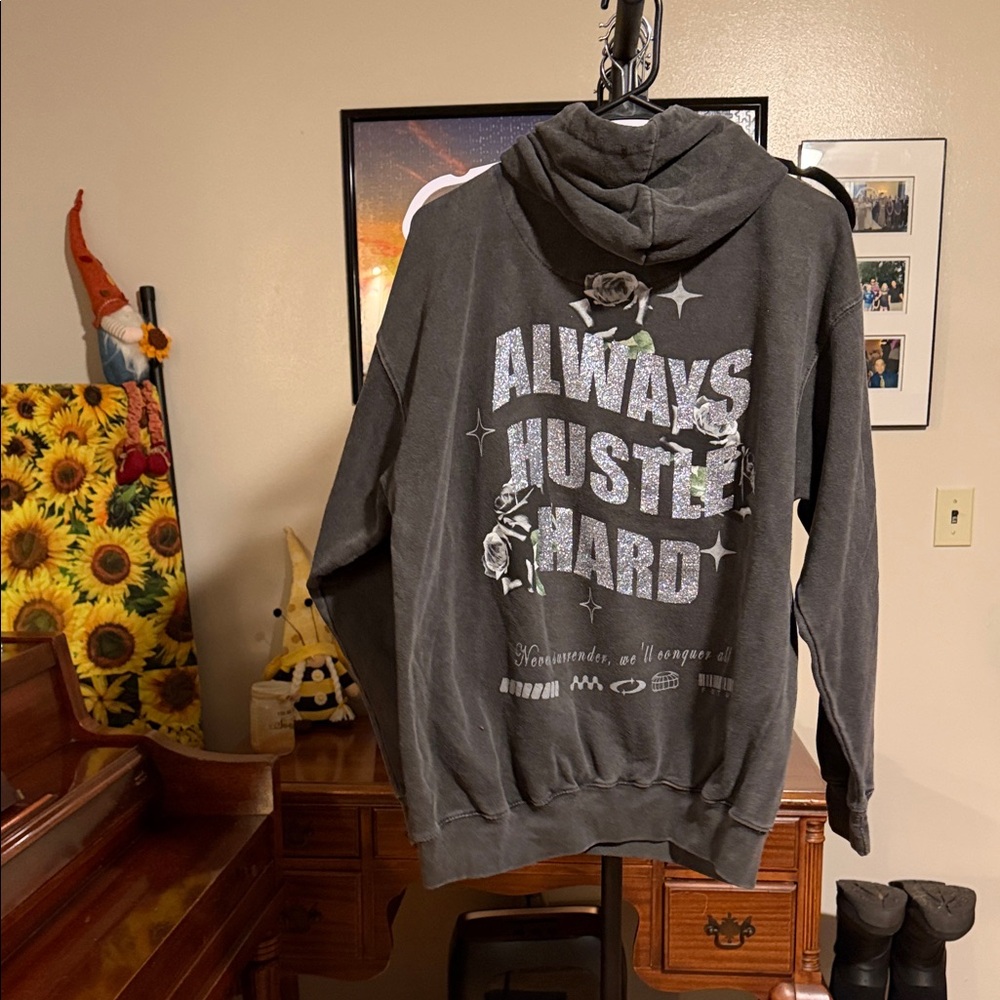 Hustle Hard Hoodie - Picture 7 of 7